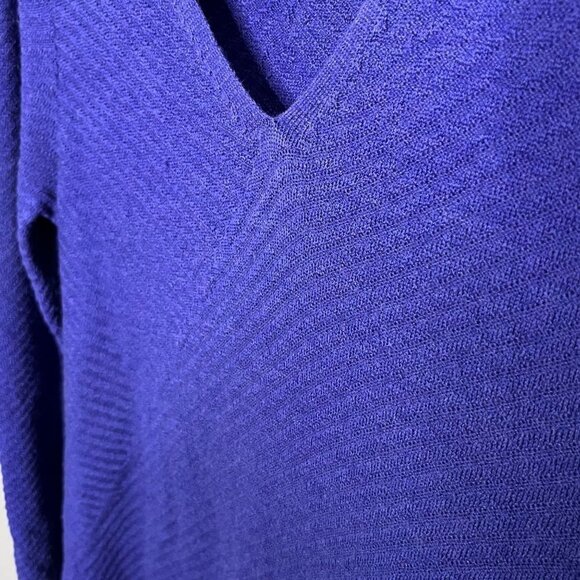 Eileen Fisher 100% Merino Wool V-Neck‎ Sweater Dress / Tunic Sweater-  Size XS - Picture 2 of 5